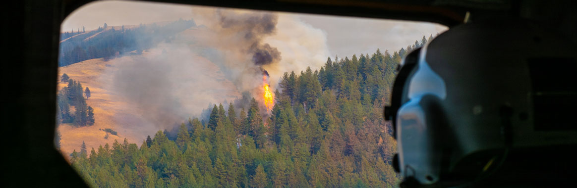 Oregon Guard Aircrews Support Wildfire Response